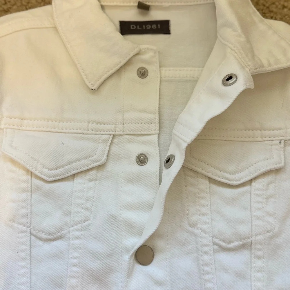 🤍 DL1961 Girls’ White Denim Jacket - Size 4/5 💫 - Picture 2 of 4